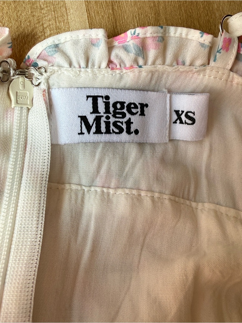 Tiger Mist White Mini Dress with Pink Floral Print - XS - Picture 4 of 4